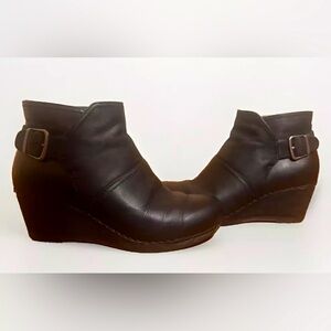 Dansko Boots Women 7.5 - 8  EU 38 Shirley Wedge Heel Ankle Booties Black Leather